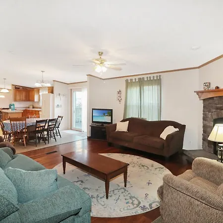 Island Thyme - Hot Tub & Carnival Location! Villa